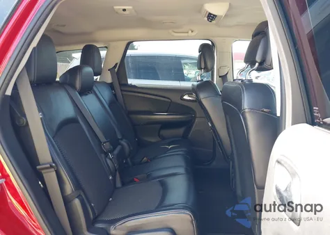 2016 Dodge Journey Crossroad Plus z USA, uszkodzony, nr VIN 3C4PDCGBXGT207164